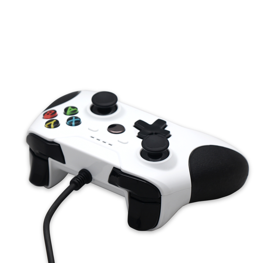 XBOX ONE SLIM WIRED GAME CONTROLLER